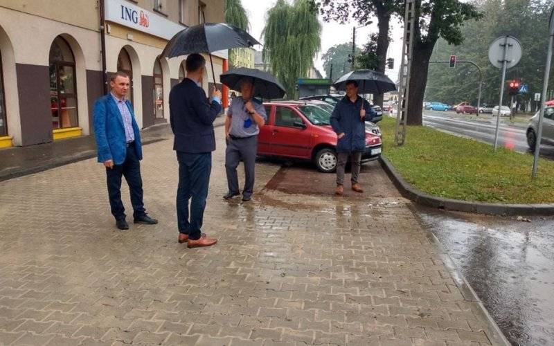 Wyremontowano parking przy Dworcowej - InfoBrzeszcze.pl