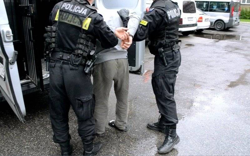 Pijany i z dożywotnim zakazem prowadzenia pojazdów - InfoBrzeszcze.pl