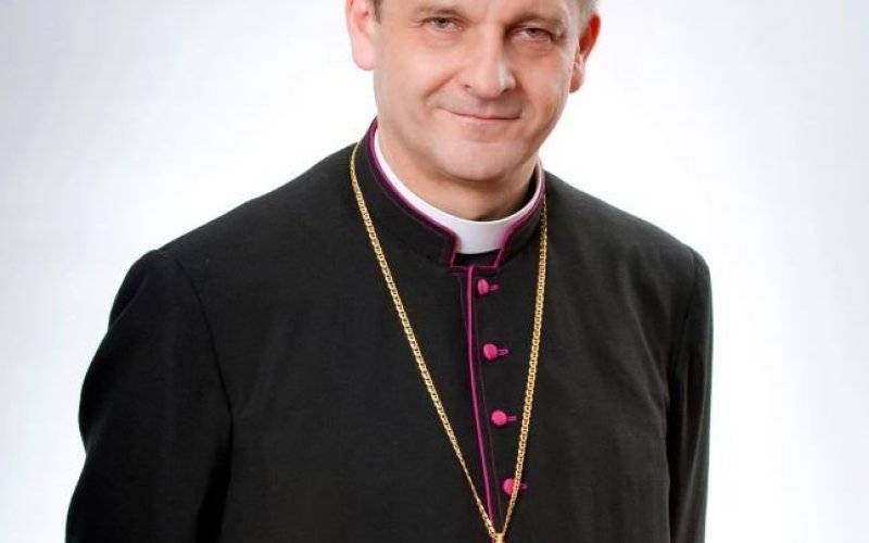 Biskup Roman Pindel zarażony koronawirusem - InfoBrzeszcze.pl