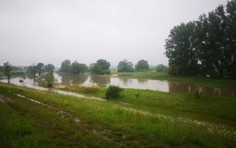 Stan ostrzegawczy na Wiśle w Jawiszowicach - InfoBrzeszcze.pl