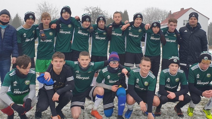 Juniorzy LKS lepsi od rówieśników z Górnika - InfoBrzeszcze.pl