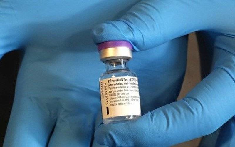 Pielęgniarka pierwszą osobą w Małopolsce zaszczepioną przeciwko COVIID-19 - InfoBrzeszcze.pl