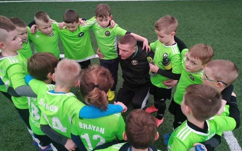 Sparingowa sobota młodych piłkarzy LKS-u - InfoBrzeszcze.pl