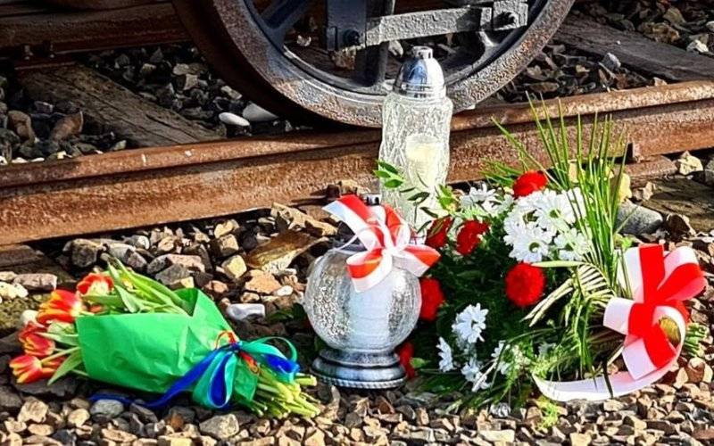 78-ma rocznica pierwszego transportu deportacyjnego Romów do KL Auschwitz-Birkenau. - InfoBrzeszcze.pl