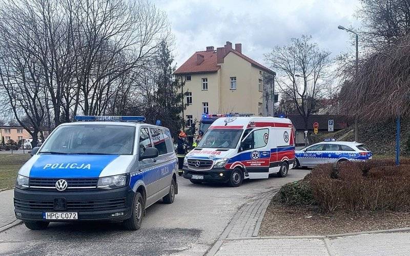 Nastolatka chciała skoczyć z kładki do rzeki Soły - InfoBrzeszcze.pl