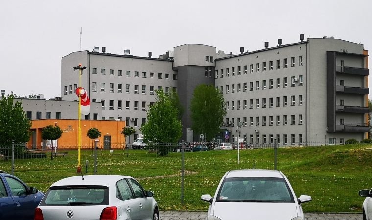 Na oddziały chorób wewnętrznych tylko w stanie zagrożenia Życia. - InfoBrzeszcze.pl