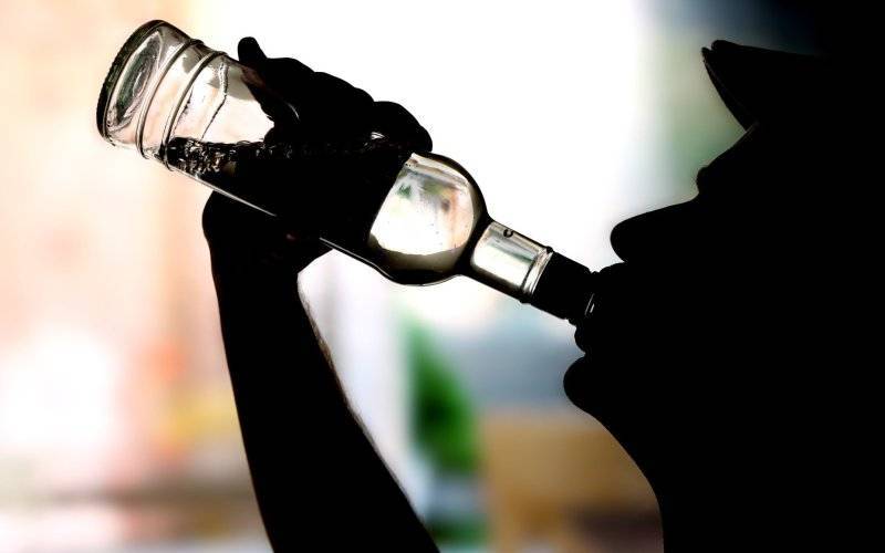 Chciał się napić, "śpiewająco" złamał zasady kwarantanny - InfoBrzeszcze.pl