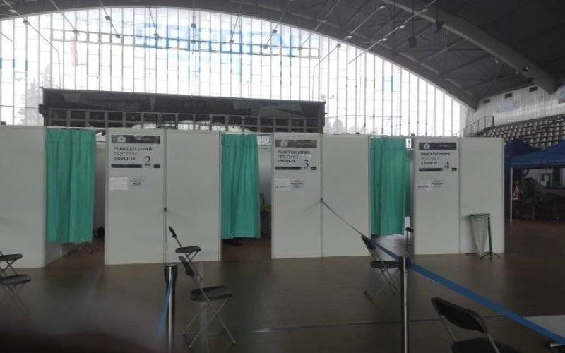 Ruszył pierwszy w naszym powiecie punkt szczepień powszechnych - InfoBrzeszcze.pl