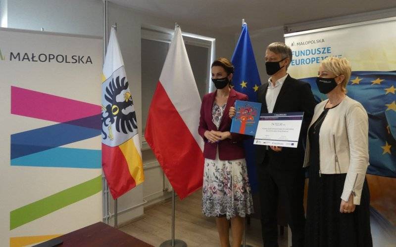 Promesa na zakup laptopów dla uczniów - InfoBrzeszcze.pl