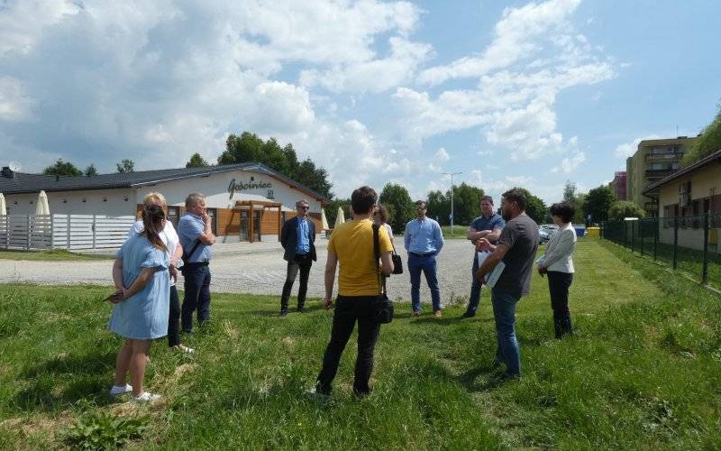 Przebudowa drogi na Osiedlu Paderewskiego - przekazano plac budowy - InfoBrzeszcze.pl