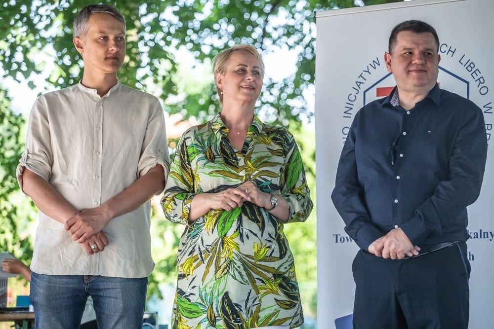 Konkurs piosenki patriotycznej i żołnierskiej w Brzeszczach - InfoBrzeszcze.pl