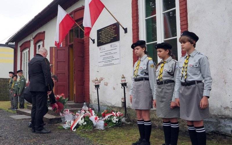 Rocznicowe obchody w Miejscu Pamięci KL Auschwitz-Birkenau Bor/Budy - InfoBrzeszcze.pl