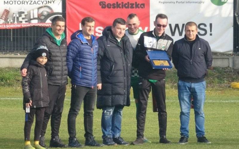 Kierownik LKS-u po 12 latach żegna się z drużyną - InfoBrzeszcze.pl