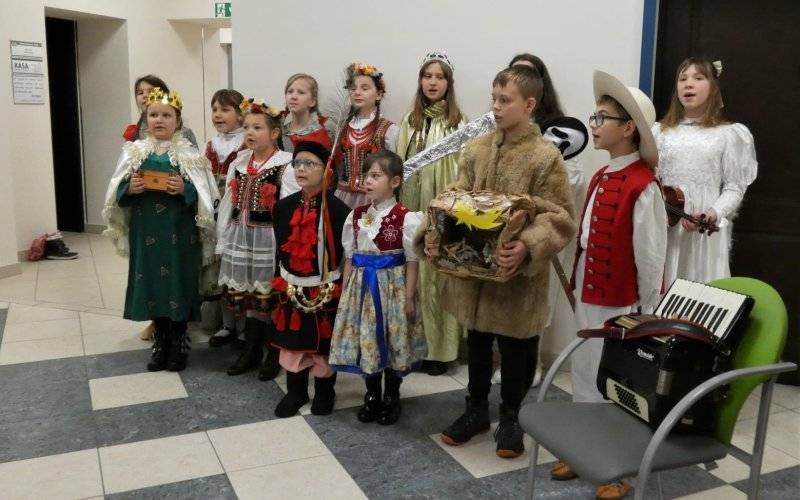 Kolędnicy z wizytą w Urzędzie Gminy - InfoBrzeszcze.pl