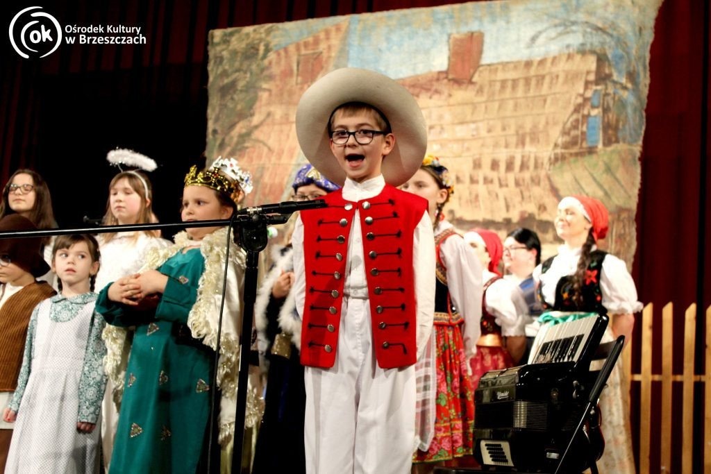 Wspólne kolędowanie Iskierek i Iskierkowej Familii - InfoBrzeszcze.pl