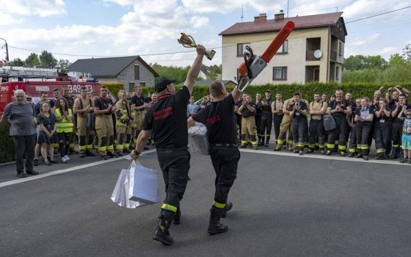 OSP Brzeszcze wygrywa manewry ratownicze w Hecznarowicach - InfoBrzeszcze.pl