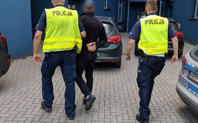 Brzeszcze. Obywatelskie ujęcie nietrzeźwego sprawcy kolizji drogowej - InfoBrzeszcze.pl