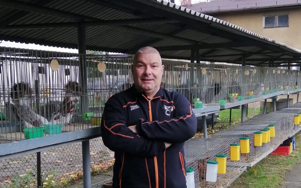 Hodowca z Jawiszowic na podium jesiennej wystawy ptactwa - InfoBrzeszcze.pl