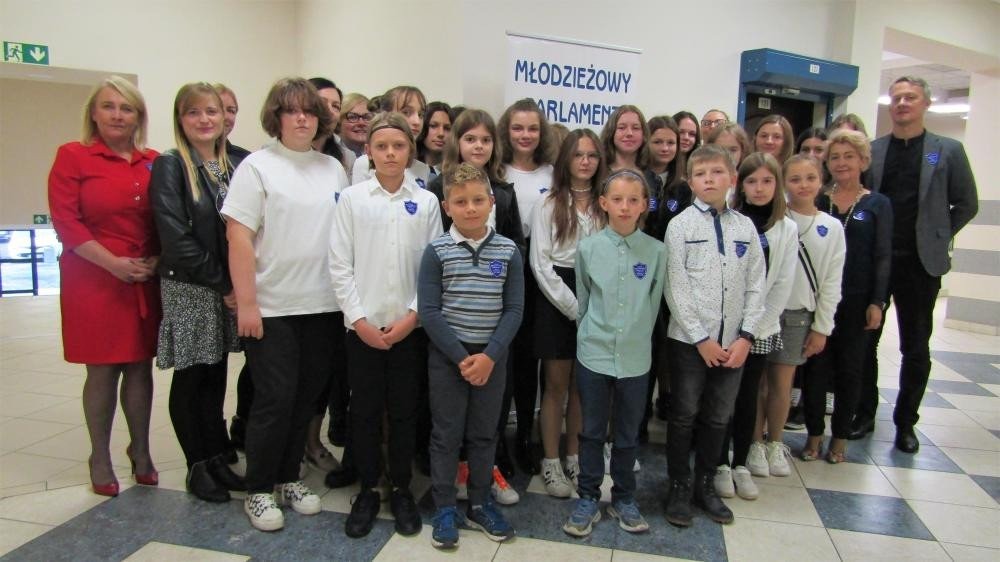 I sesja Młodzieżowego Parlamentu Gminy Brzeszcze - InfoBrzeszcze.pl