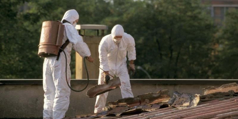 Wymiana azbestowego dachu - InfoBrzeszcze.pl