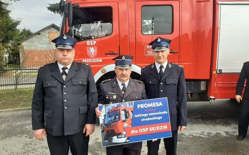 Dotacja na nowy samochód ratowniczo-gaśniczy dla OSP Skidziń - InfoBrzeszcze.pl