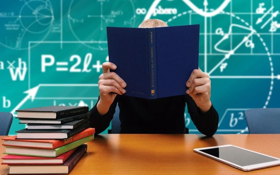 Konkursy na stanowiska dyrektorskie w trzech placówkach oświatowych - InfoBrzeszcze.pl