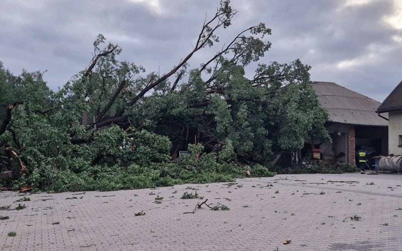 Apel o pomoc dla poszkodowanych w nawałnicach - InfoBrzeszcze.pl