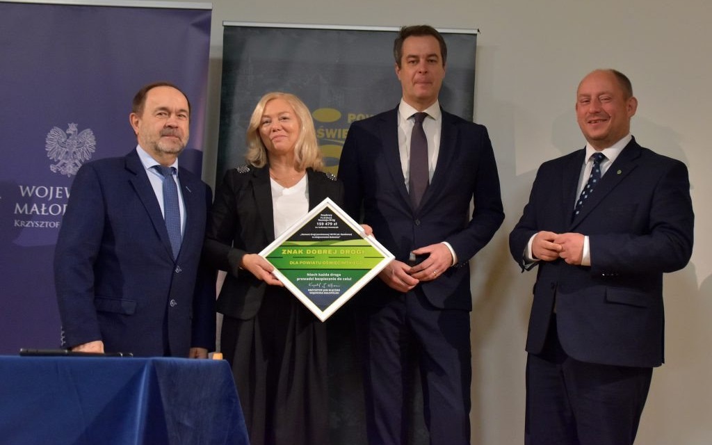 Rządowe wsparcie na najpilniejsze remonty powiatowych i gminnych traktów - InfoBrzeszcze.pl