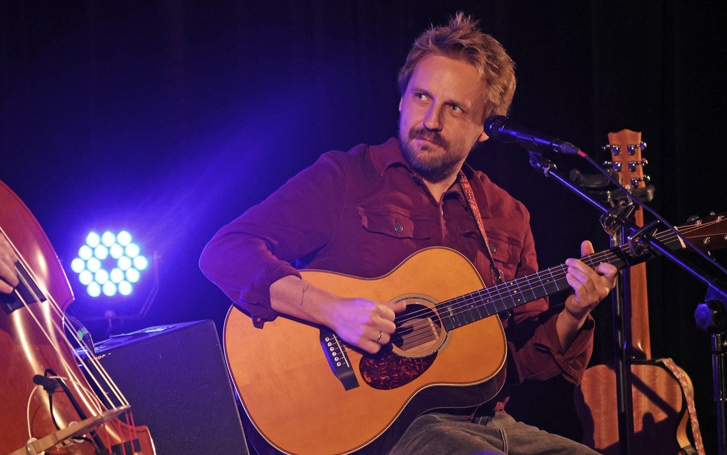 Akustyczny koncert Pawła Domagały - InfoBrzeszcze.pl