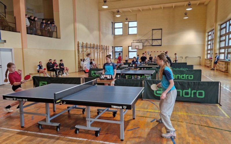 ZAWODNICZKI Z BRZEZINKI WICEMISTRZEM POWIATU OŚWIĘCIMSKIEGO W TENISIE STOŁOWYM!