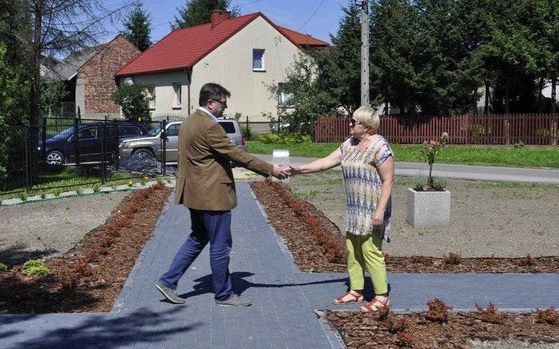 Skwer w Broszkowicach