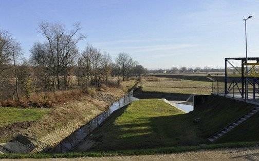 Wały w Broszkowicach, Pławach i w Brzezince
