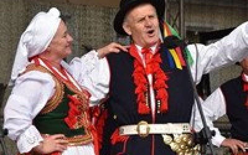 Wspólne śpiewanie na Rynku