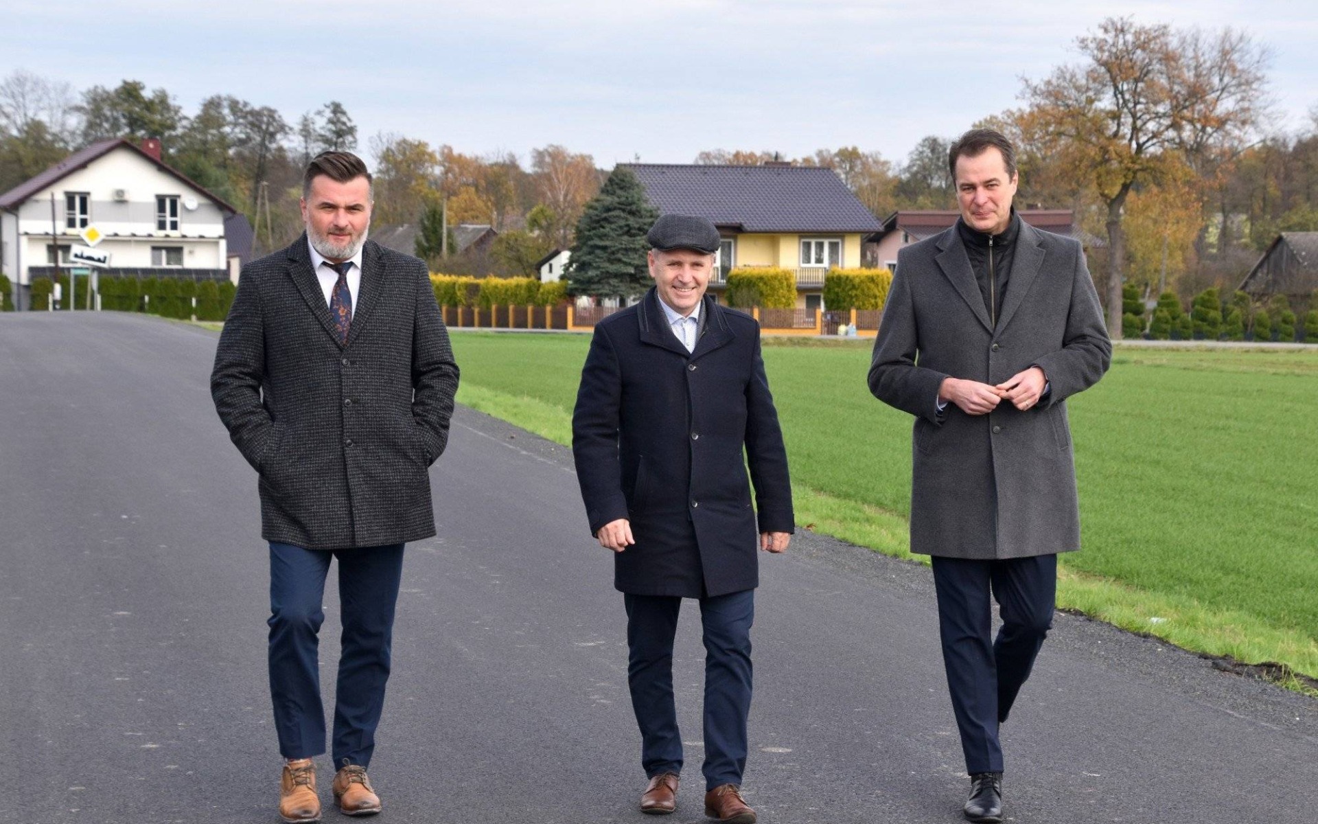 Ulica Tyszkiewicza w Porębie Wielkiej po remoncie