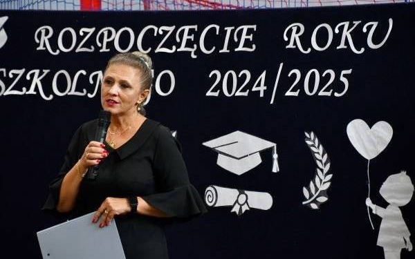 Inauguracja roku szkolnego 2024/2025 w Porębie Wielkiej