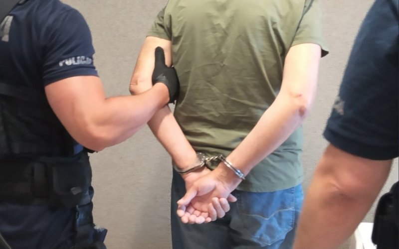 Gmina Kęty. Sprawca naruszenia miru domowego podejrzany o jazdę na rowerze po narkotykach
