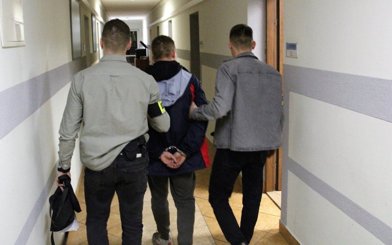 Oświęcim. Areszt tymczasowy dla 19-latka podejrzanego o usiłowanie oszustwa metodą „na legendę”.