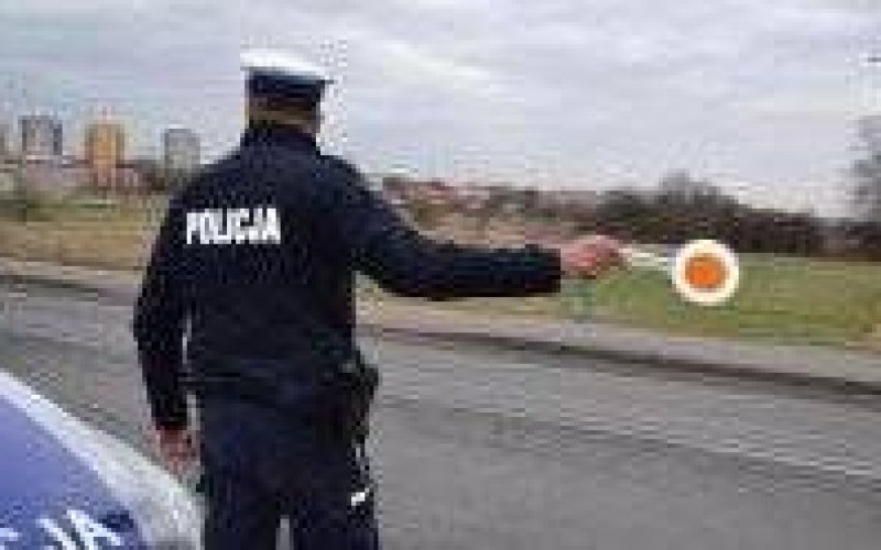 Grojec. Dwaj piraci drogowi stracili prawo jazdy na trzy miesiące