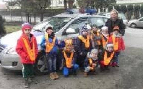 Zator. Przedszkolaczki z wizytą w komisariacie Policji