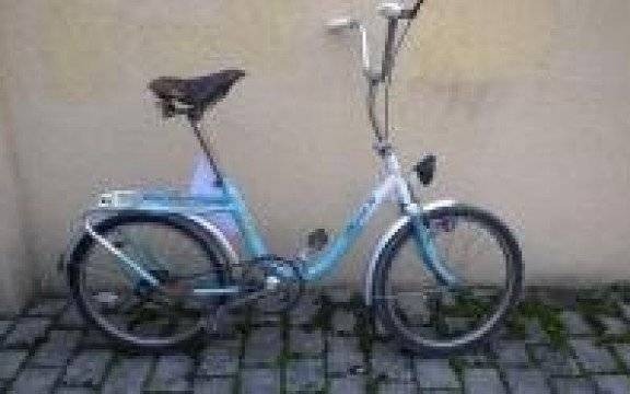 Kęty. Dwa porzucone rowery czekają na właścicieli w kęckim komisariacie Policji