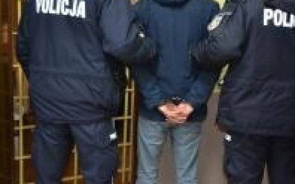 Oświęcim, Warszawa, Kraków. Pięciu poszukiwanych listami gończymi trafiło za kratki