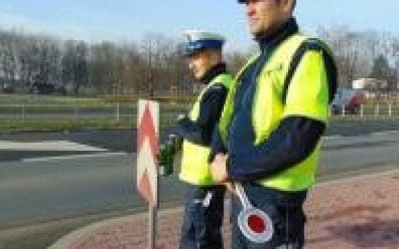 Osiek. Polanka Wielka. Dwoje kierujących przesadziło z prędkością. Stracili prawo jazdy na trzy miesiące.