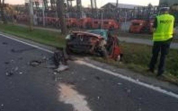 Powiat oświęcimski. Wypadki i kolizje drogowe - konsekwencje braku uwagi, nie przestrzegania przepisów oraz niedostosowania prędkości do zmiennych warunków na drodze