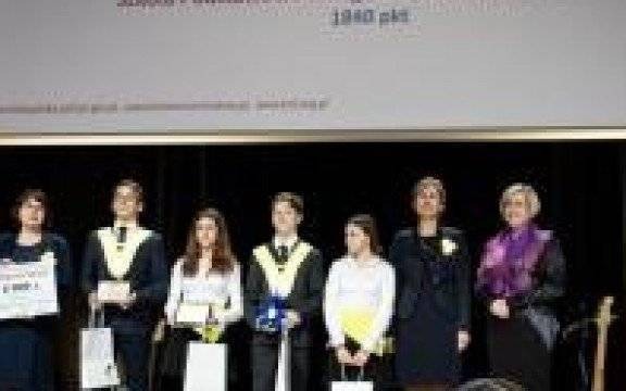 Kraków. Kolejny wielki sukces Szkoły Podstawowej Nr 1 w Przeciszowie. II miejsce w małopolskim konkursie „Odblaskowa Szkoła”.