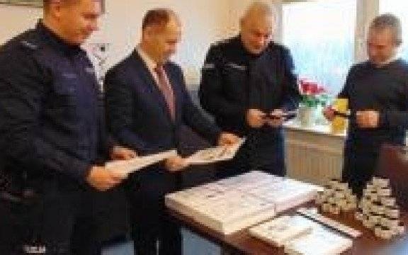 Gmina Oświęcim. „Razem dbamy o Twoje bezpieczeństwo”. Policja i samorząd wspólnie na rzecz bezpieczeństwa mieszkańców.