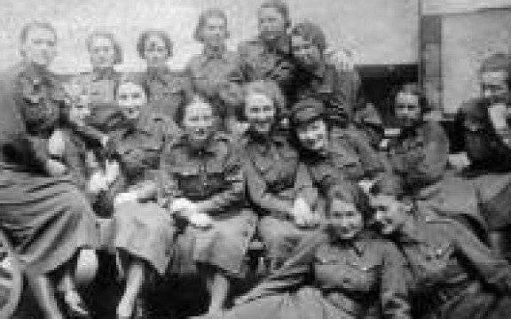 KGP. Historia Policji kobiecej. 15 kwietnia 1925 r. Stanisława Filipina Paleolog została dowódcą kompanii szkolenia pierwszego, trzymiesięcznego kursu dla 30 policjantek