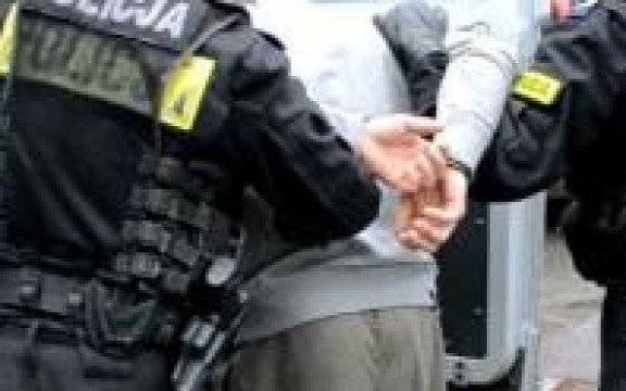 Brzeszcze. Poszukiwany wpadł w ręce dzielnicowych
