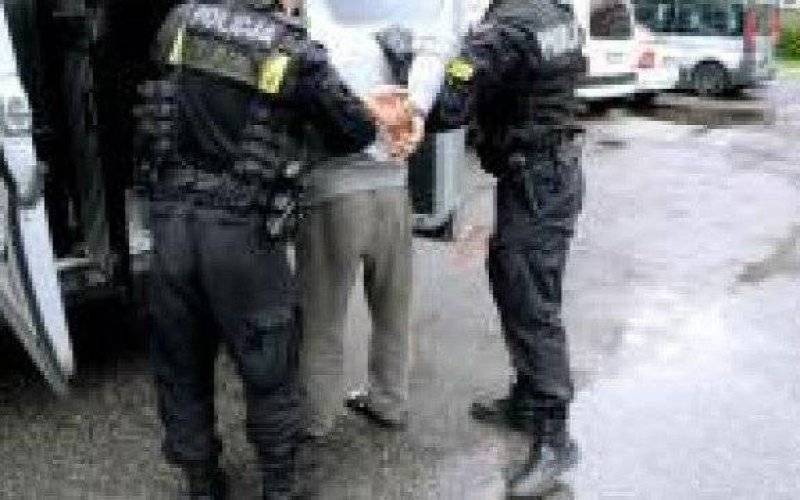 Gmina Brzeszcze. Policjanci zatrzymali kolejnego drogowego przestępcę z dożywotnim zakazem kierowania