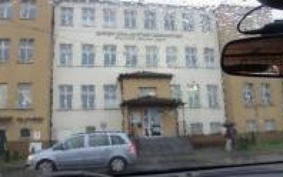 Kęty. Potrącenie pieszej. Policjanci apelują o uwagę za kierownicą, zwłaszcza podczas opadów