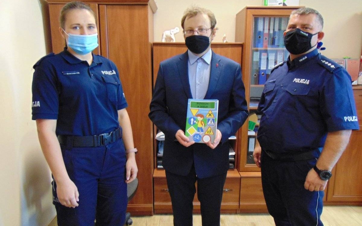 Oświęcim. Malowanki profilaktyczne od Stowarzyszenia Centrum Rozwoju Lokalnego